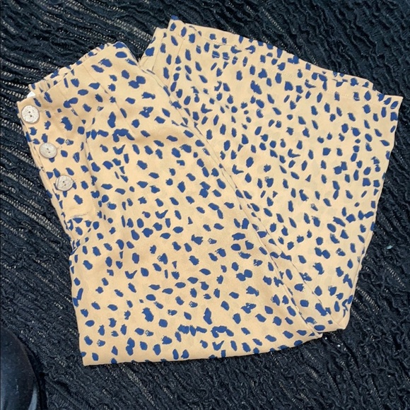 Vine & Love Tan and Blue Patterned Blouse - Picture 2 of 2